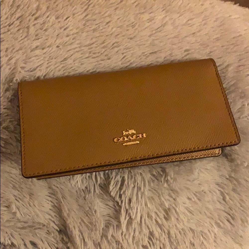Coach Bifold Wallet⭐️